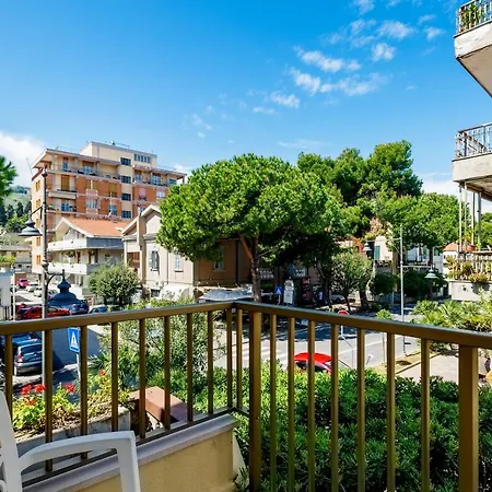Miramare - Otel 3*